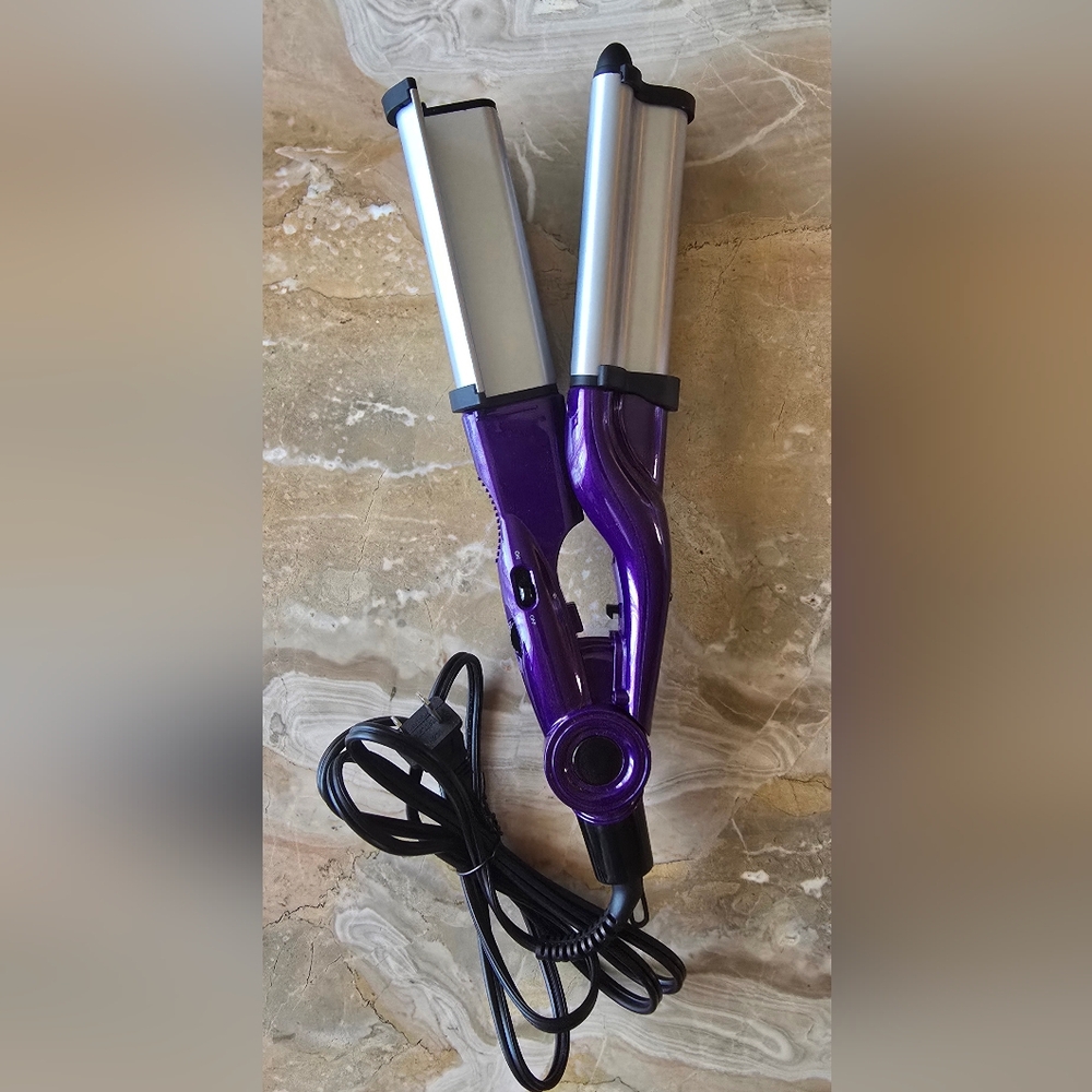 BED HEAD TIGI Massive Shine Wave Artist Deep Waver - Purple - Picture 2 of 3